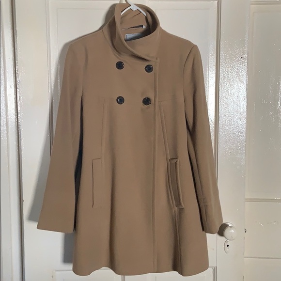 Larry Levine Jackets & Blazers - Women’s beige Pea coat size small worn 2x!